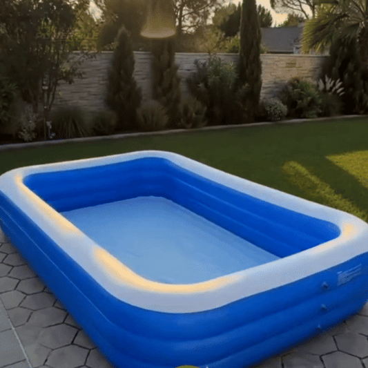 Piscina gonflabila familiala 200x150x50 cm cu pompa de umflare cadou, PVC rezistent, 2 inele de aer