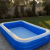 Piscina gonflabila familiala 200x150x50 cm cu pompa de umflare cadou, PVC rezistent, 2 inele de aer